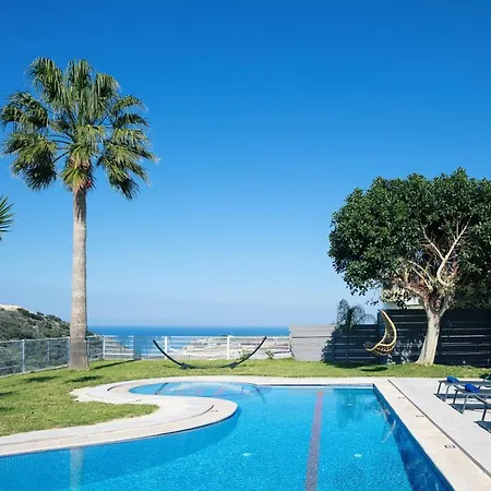 Villa Akira