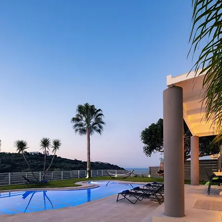 Akira * Anogia (Rethymno)